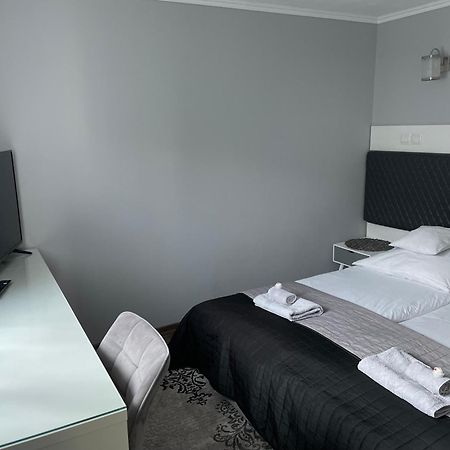 Apartament Lazur ปีวา ภายนอก รูปภาพ