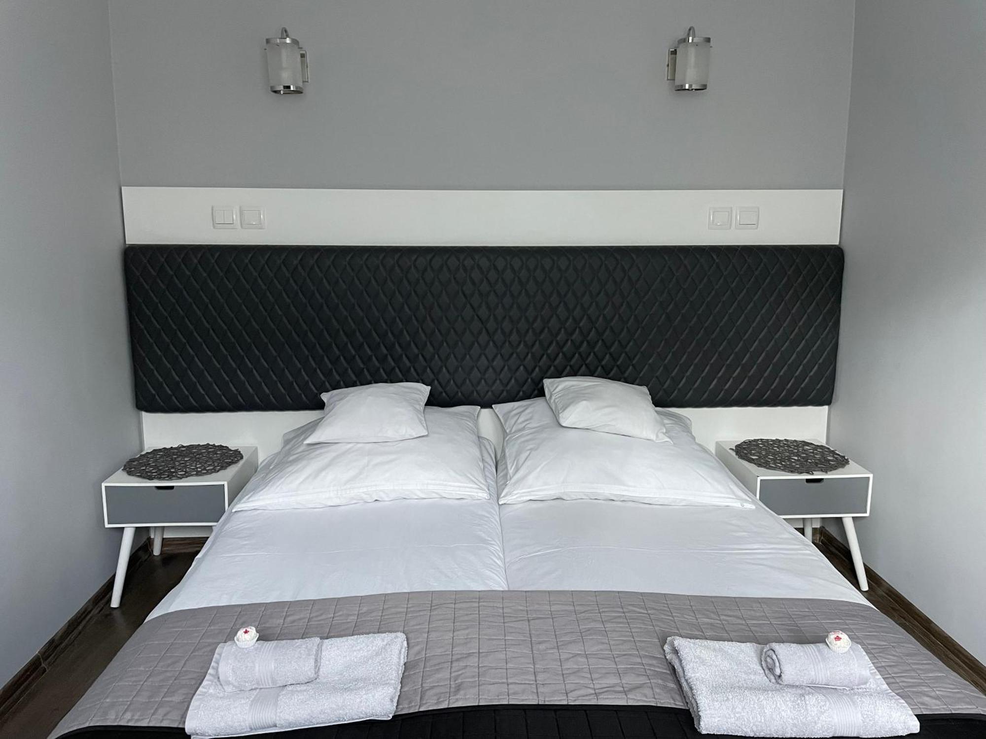 Apartament Lazur ปีวา ภายนอก รูปภาพ